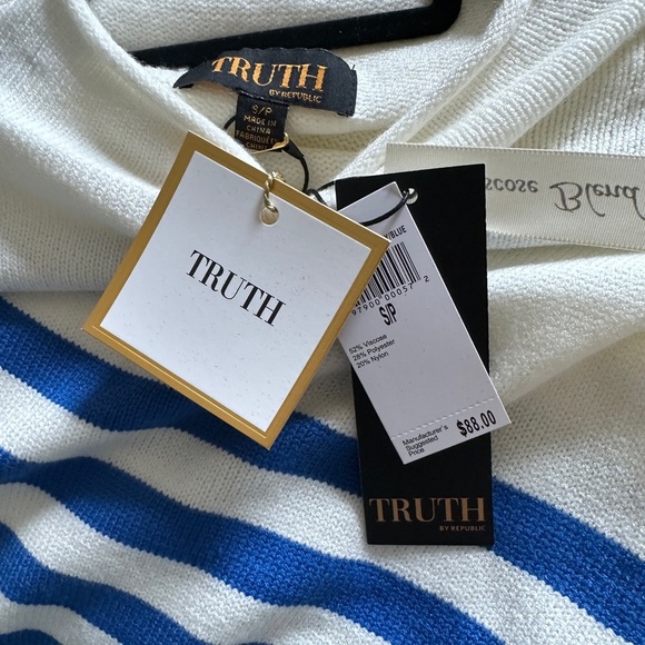 #13 NEW! Truth By Republic Striped blue and white knit mock neck cozy sweater - Picture 2 of 2